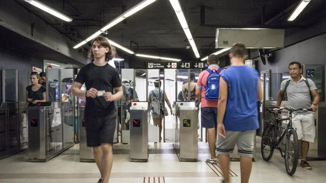 La síndica reclama poder usar la T-16 hasta los 17 años / H.F.