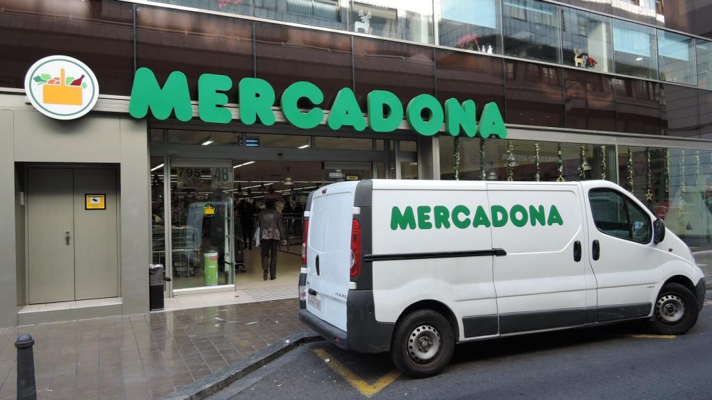 Mercadona obrirà a la Zona Franca una nau de gestió de la compra online