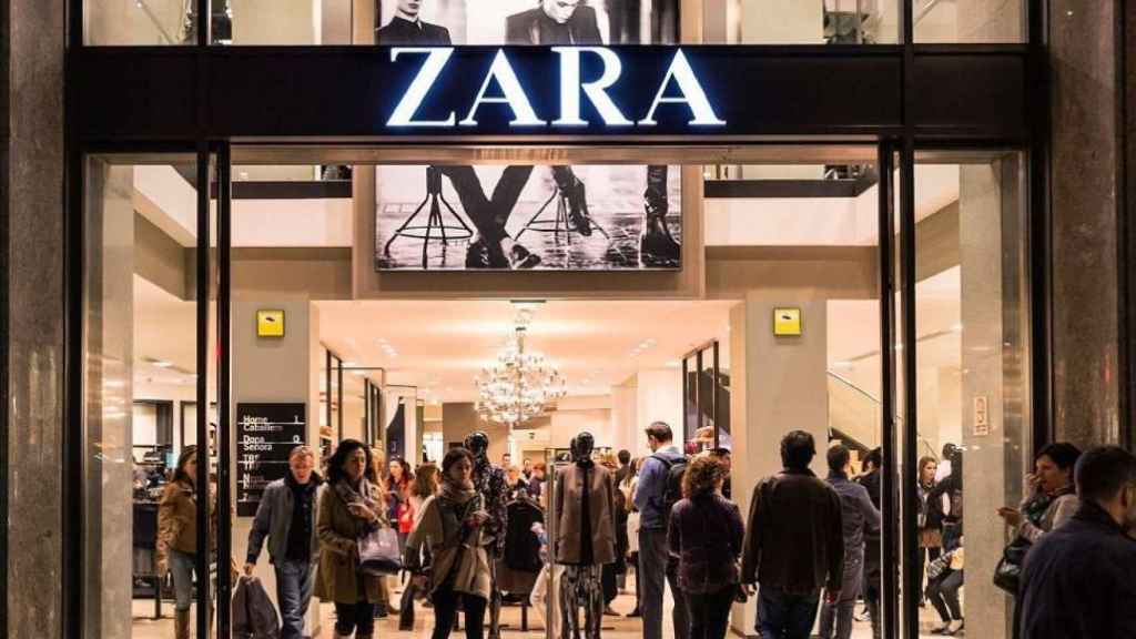 Exterior de una tienda Zara, el buque insignia de Inditex