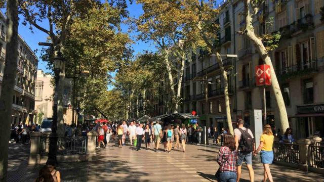 El gobierno de Colau asegura que las pernoctaciones hoteleras han crecido un 1,8% en 2018 / CR