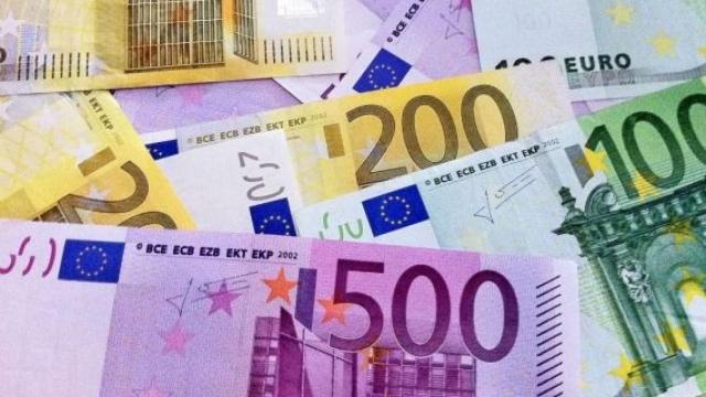 billetes dinero euros_570x340