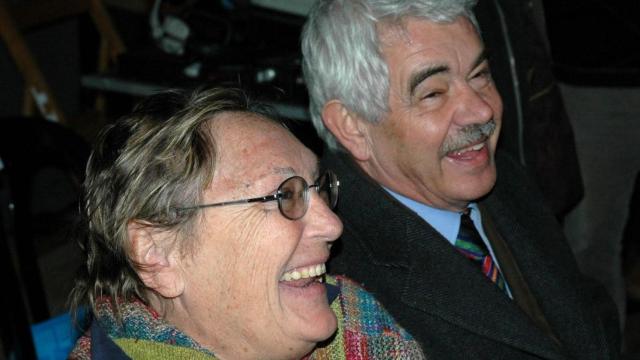 Malestar en el PSC por el uso de Pasqual Maragall (en la imagen con su esposa, Diana Garrigosa) a favor de los presos independentistas / ARCHIVO