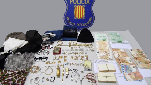 Material de la víctima recuperado por los Mossos d'Esquadra / MOSSOS D'ESQUADRA