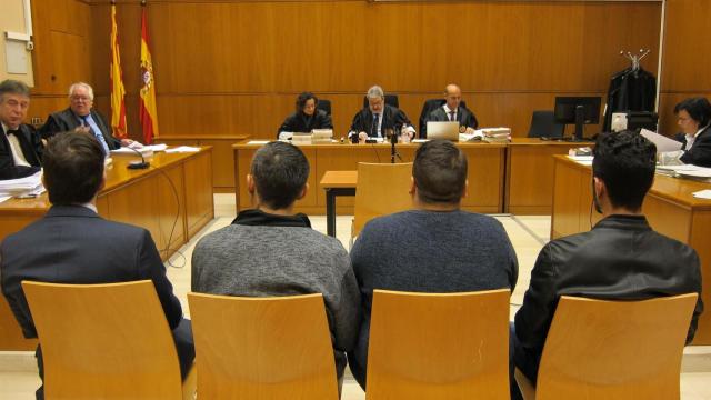 Imagen de los encausados por secuestro durante su declaración en la Audiencia de Barcelona / EUROPA PRESS