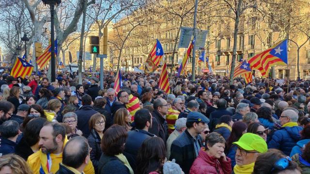 El independentismo llena la Gran Via de Barcelona contra el juicio por el 1-O / TWITTER @PSEUDOMINO