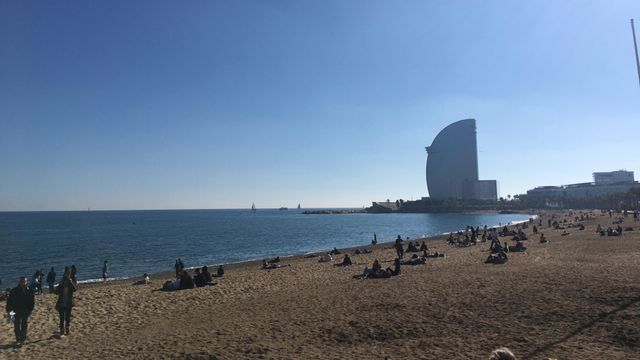 Playa de la Barceloneta / P.M.