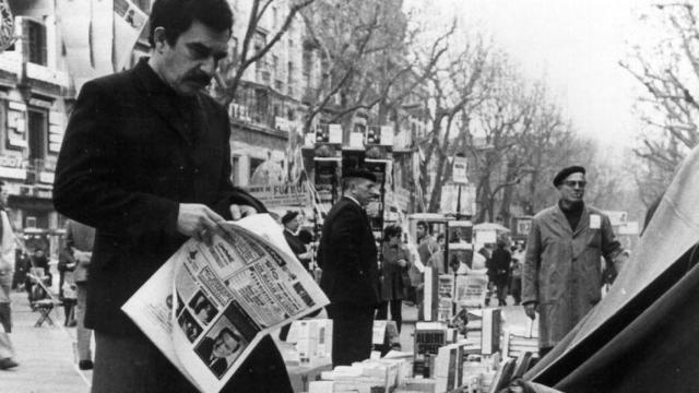 El escritor Gabriel García Márquez en La Rambla de Barcelona / Archivo