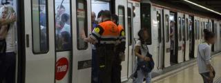 Vigilantes del metro durante un operativo / ARCHIVO