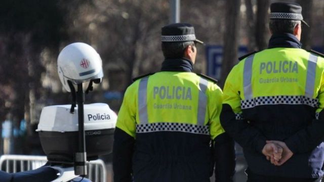 Intervenidos productos insalubres de una hamburguesería de Barcelona