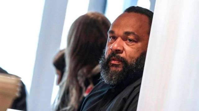 Dieudonné apoya la manifestación contra la inseguridad ciudadana