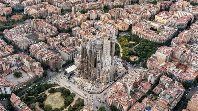 Vista aérea de la Sagrada Família en una imagen de archivo