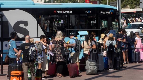 Grupos de turistas, en Barcelona / EFE