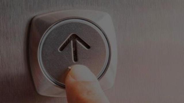 Botón de ascensores