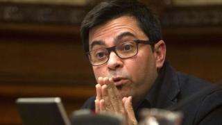 Pisarello fa el pas per liderar els comuns a Barcelona amb l'aval de Colau