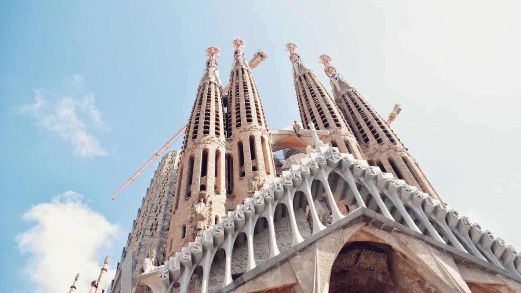 La Sagrada Família de Barcelona en una imagen de archivo / ARCHIVO