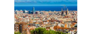 Vista panorámica de Barcelona en un día soleado / BARCELONA COM TU