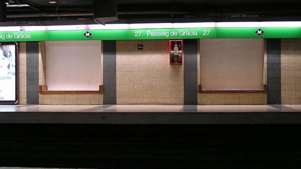 L'estació de metro de la L3 del Passeig de Gràcia / BCNHELPERS