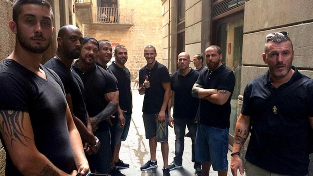 Membres de l'empresa Desokupa durant un desallotjament / CG
