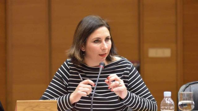 La politóloga Astrid Barrio durante una conferencia