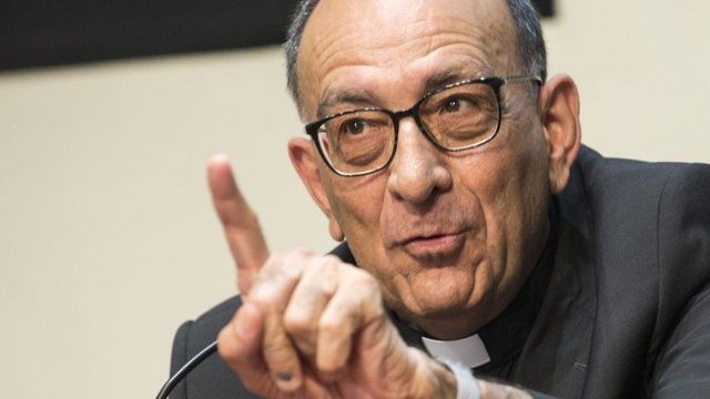El Arzobispo de Barcelona, Juan José Omella, carga contra el Black Friday por fomentar el consumismo / EFE