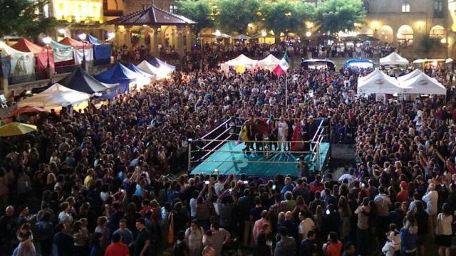 Un momento durante la lucha libre en el Grito de México