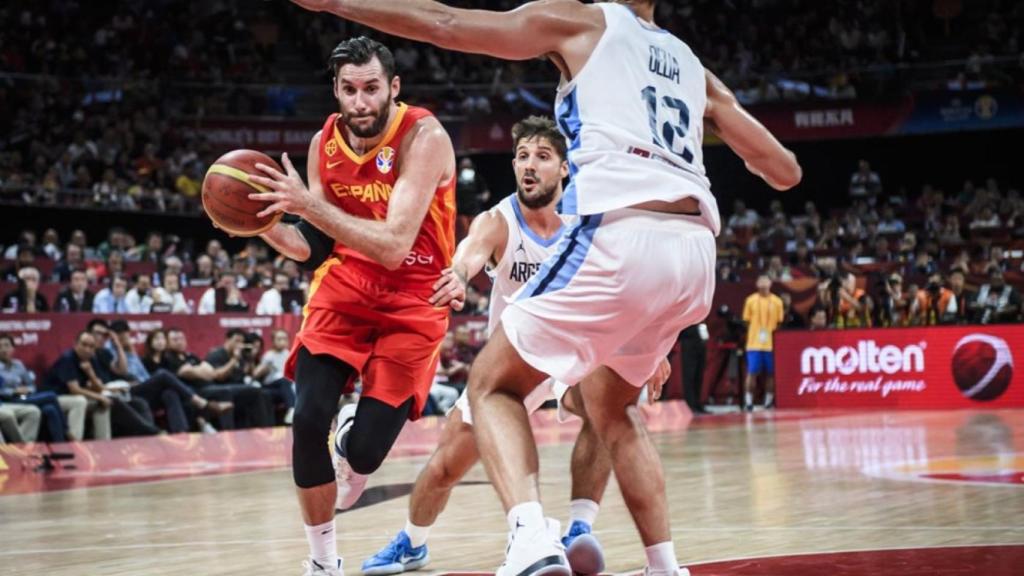 Rudy amb la selecció de bàsquet