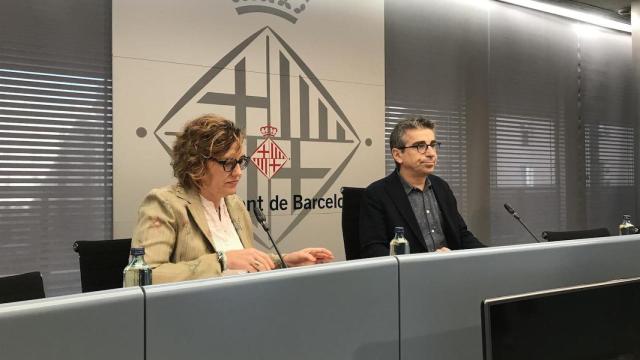 Los regidores Montserrat Ballarín y Jordi Martí durante la presentación del presupuesto / EUROPA PRES