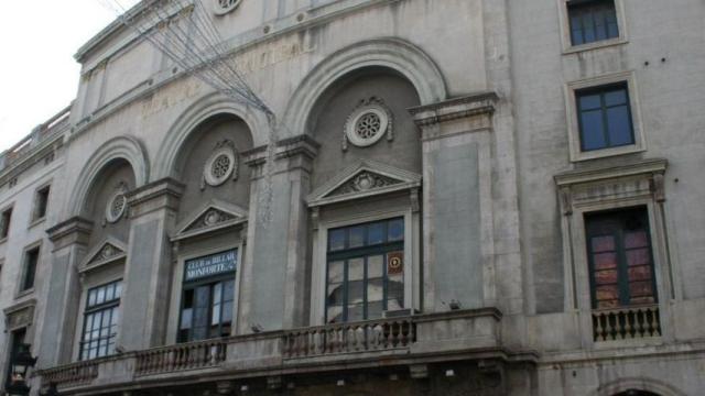 La fachada del Teatro Principal en febrero del año 2017, cuando anunció su cierre / MA