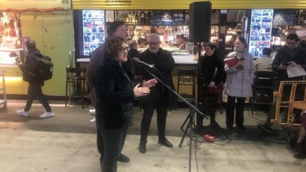 L'exregidora de Comerç de l'Ajuntament, Montse Ballarín, quan va presentar el pla de renovació de la Boqueria / DAVID FARRERO