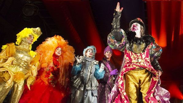 Los mejores disfraces presentes en el Carnaval de Barcelona / TWITTER