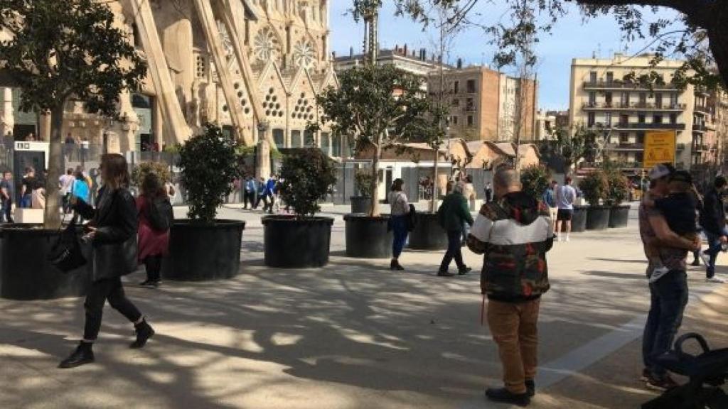 Turistas frente a la Sagrada Familia / RP
