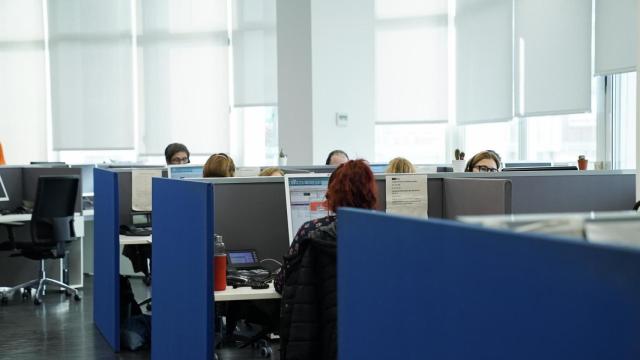 Trabajadores del servicio municipal de teleasistencia / AYUNTAMIENTO DE BARCELONA