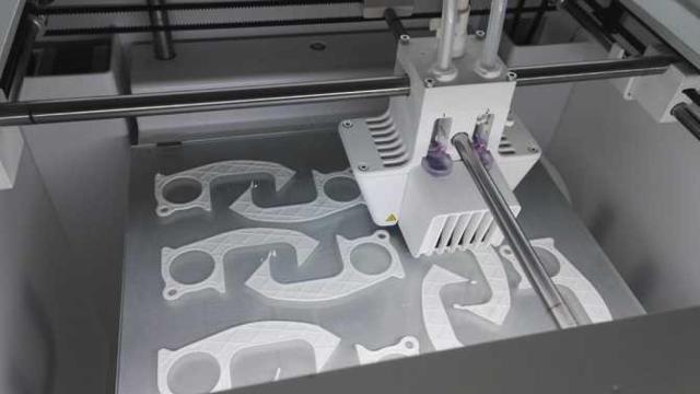 Mascarillas fabricadas por impresión 3D / Intech3D