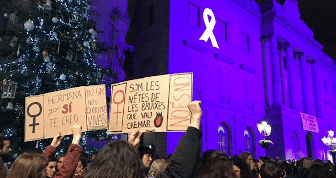 Manifestación contra la violencia machista en Barcelona / EUROPA PRESS