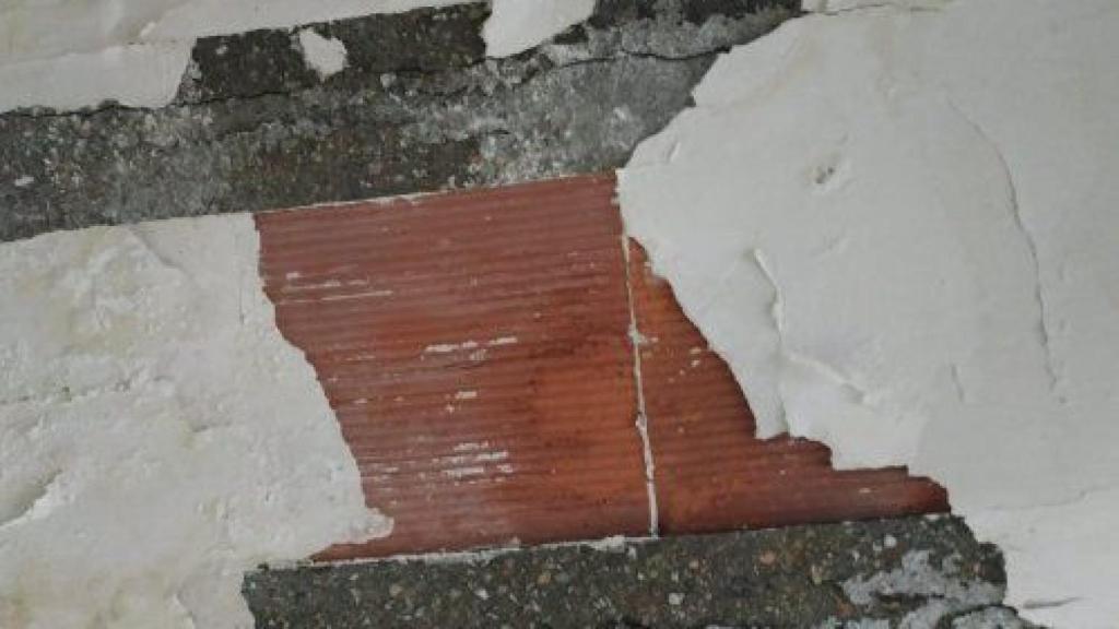 Estat d'una vivenda amb aluminosi, al Besòs,