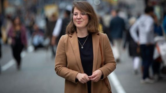 janet sanz_570x340