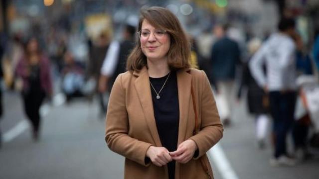 janet sanz_570x340