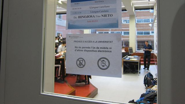 Una clase de universidad durante un examen de selectividad / EUROPA PRESS