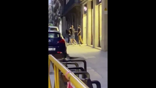 Ataque racista en el distrito de Ciutat Vella / HELPERS
