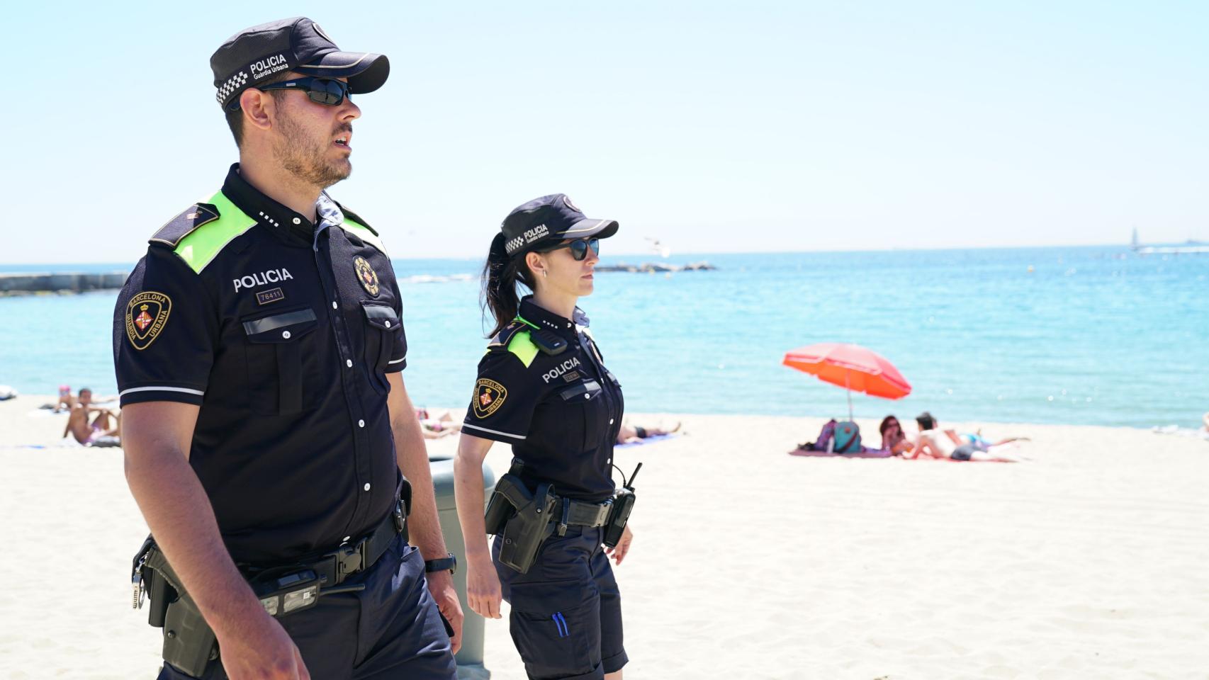 Agentes de la Guardia Urbana en Barcelona