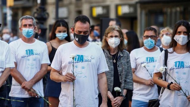 Víctimas del 17A estudian acciones legales contra Vox por comparar la muerte de dos niños para exigir la expulsión de islamistas / EFE