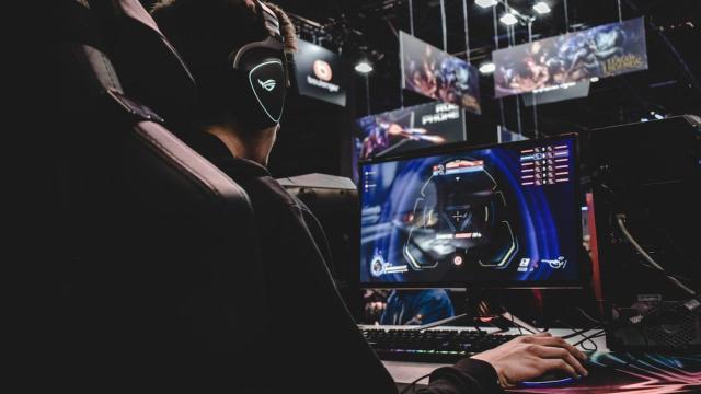 Gamer en una competición / UNSPLASH