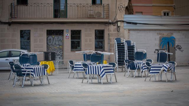 Terraza de un bar en Barcelona / EP - DAVID ZORRAKINO