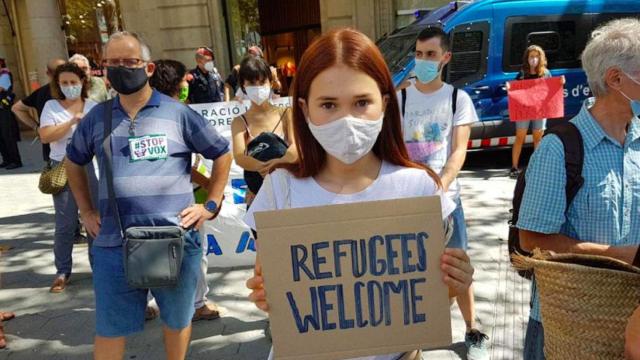Concentración en Barcelona para reclamar alojamiento seguro para los refugiados de Moria (Grecia) / UCFR BARCELONA