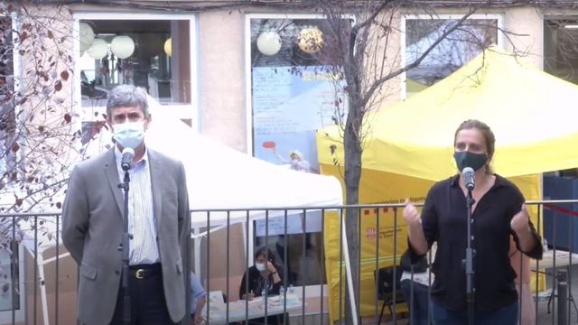 El director de la Agència de Salut Pública de la Generalitat, Xavier Llebaria, y la concejal de Salud, Envejecimiento y Cuidados, Gemma Tarafa / AJ BCN