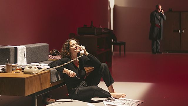 Nora Navas protagoniza 'El quadern daurat', que se puede ver a través de su plataforma online / TEATRE LLIURE