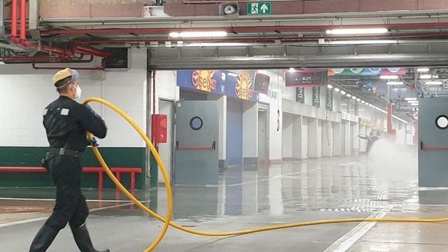 La UME durante las labores de desinfección de Mercabarna, este octubre, contra el coronavirus / UME- FUERZAS ARMADAS