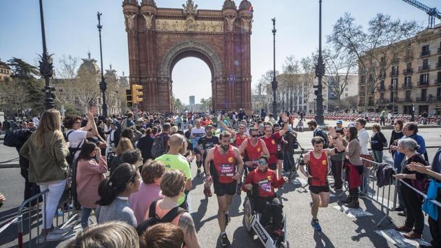 Participantes en una de las ediciones de la maratón de Barcelona / ZURICH MARATÓ BARCELONA