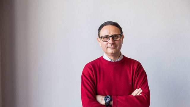 David Vallespín, profesor e investigador de Derecho que aspira al rectorado de la Universitat de Barcelona, posa para Metrópoli Abierta / PABLO MIRANZO