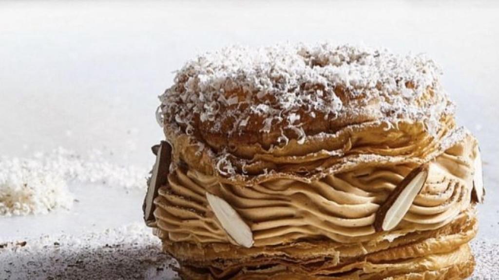 La Corona, uno de los postres de Hofmann, reconocida como una de las 50 mejores pastelerías de Cataluña / ESCUELA HOFMANN